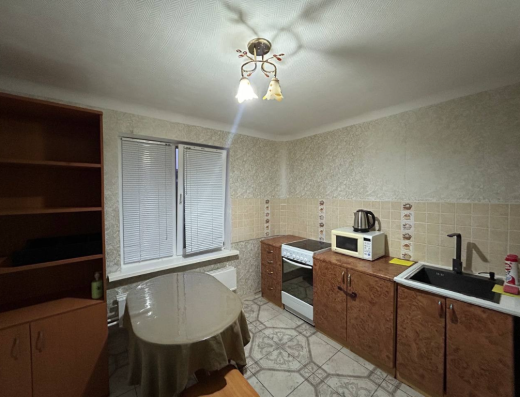 Квартира на сутки Дружный ул.Чепика д.6